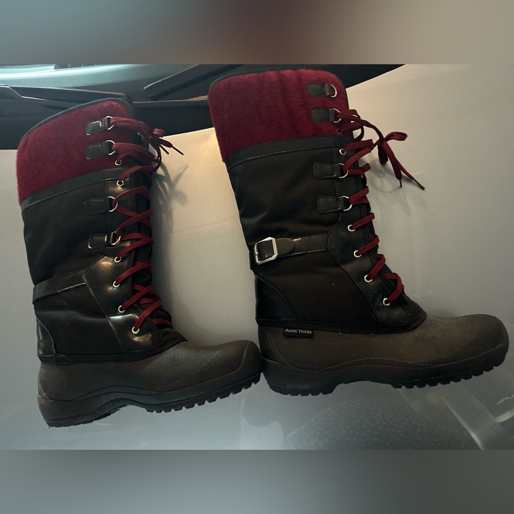 Arctic Trail Knee High Winter Boots
